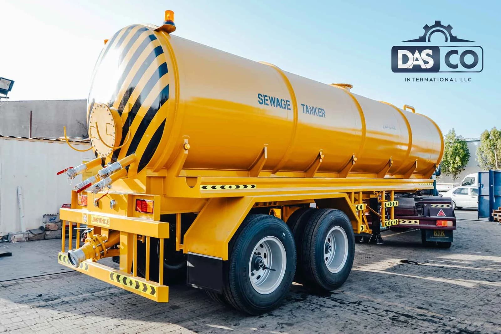 Drainage water tanker for rent in Abu Dhabi